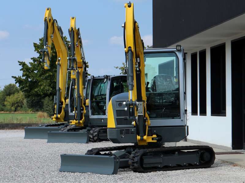 Brands of Mini Excavators Benefits for Your Business